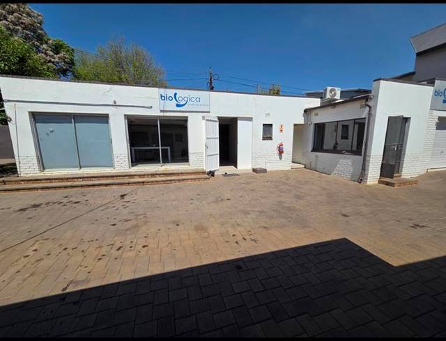 BUSINESS PROPERTY TO RENT IN MENLO PARK